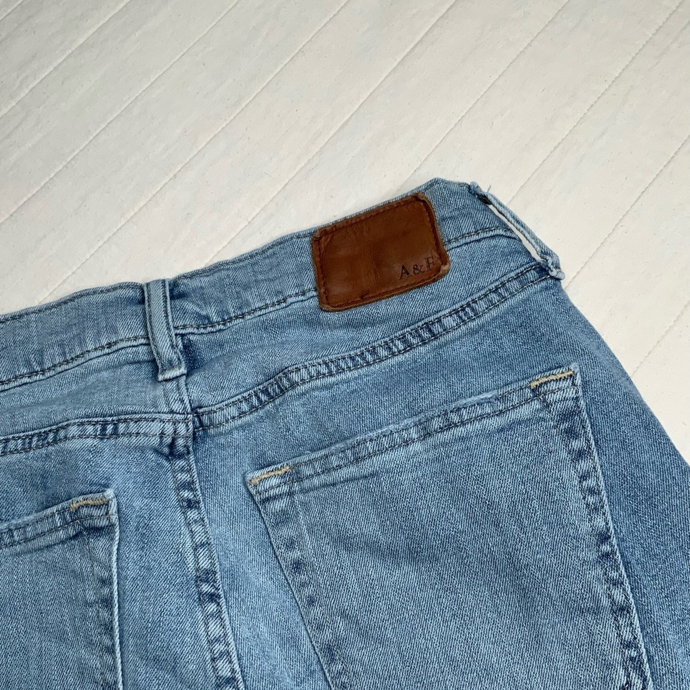 Abercrombie Fitch Langdon Slim Stretch Distressed Light Wash Jeans Mens 28x30 - Picture 8 of 8